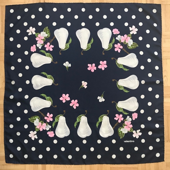 VALENTINO Silk RARE FLORAL SIGNED Logo Scarf Blue - Picture 1 of 4